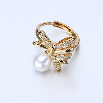 Bow with Pearl Ring