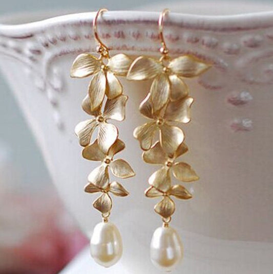 Flower and Pearl Earrings