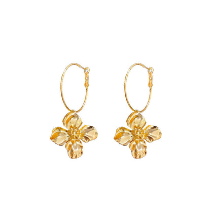 Elegant Flower Earring