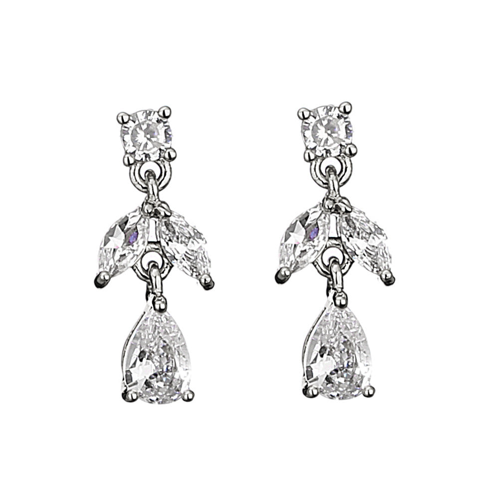 Elegant Diamond Necklace and Earrings