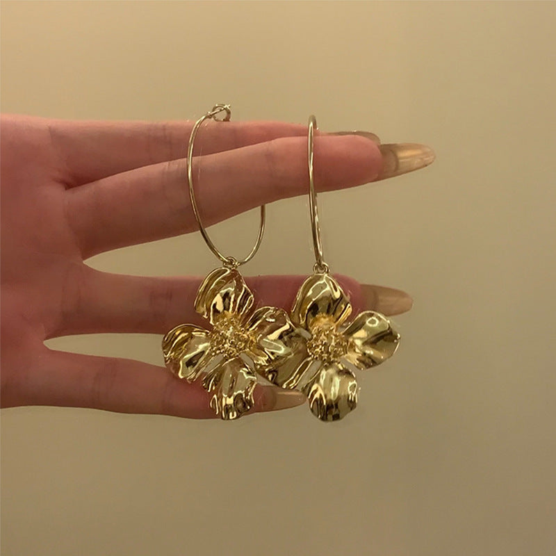 Elegant Flower Earring